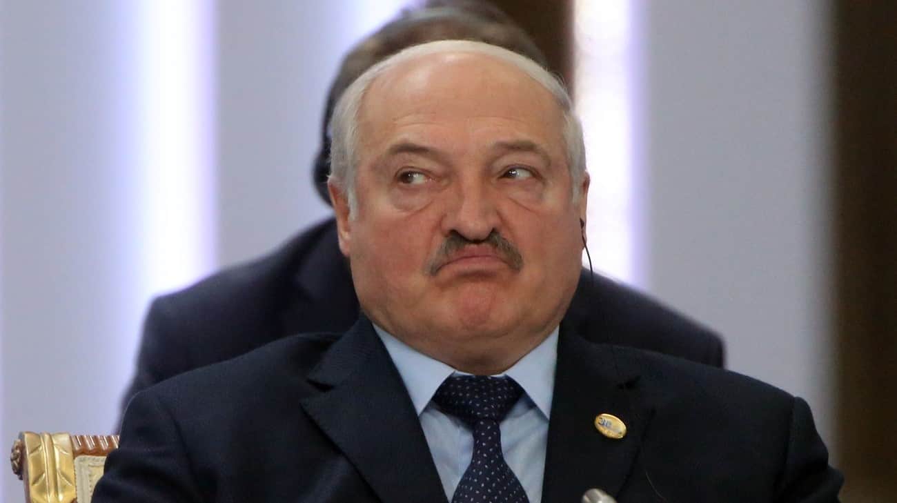 Belarussian leader says Crimea is not Russian de jure