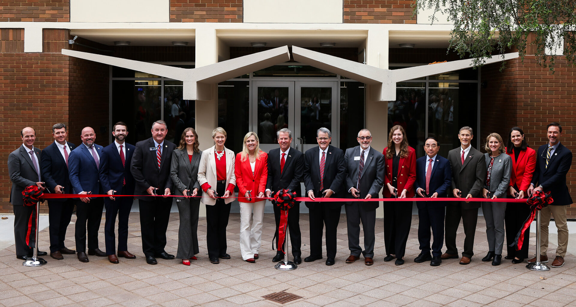 UGA dedicates first phase of Science and Ag Hill modernization