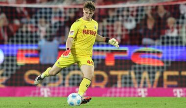 Bayern have been scouting Köln goalkeeper Jonas Urbig (21). Talks took place, but no concrete offer was made. Urbig is seen by the DFB as Germany's biggest goalkeeping hope for the future. Julian Nagelsmann is already keeping an eye on him and has concrete plans for him
