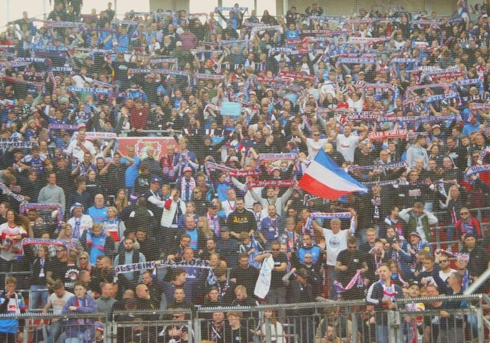 Spontaner Boykott wegen Choreoverbot trotz vorheriger Anmeldung: Kieler Compagno Ultras nehmen Stellung zu verpasstem Auswärtsspiel