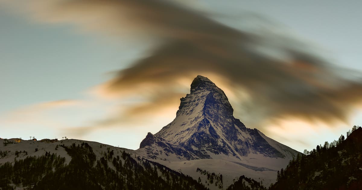Switzerland and Italy redraw border due to melting glaciers – Annenberg Media