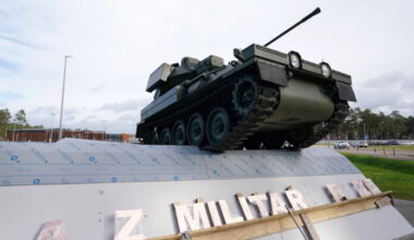 Latvian president: “Militarized sculptures” – callback from Soviet Era