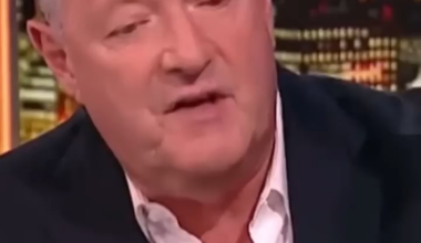 Piers Morgan est confronté à son double discours et son "deux poids deux mesures" dans les traitements des conflits en Ukraine et à Gaza (avec un lapsus révélateur de sa part)