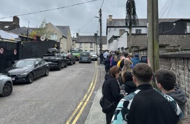 'It's Jackie Lennox's, like': Cork man travels from Denmark for 'last supper' at iconic chipper