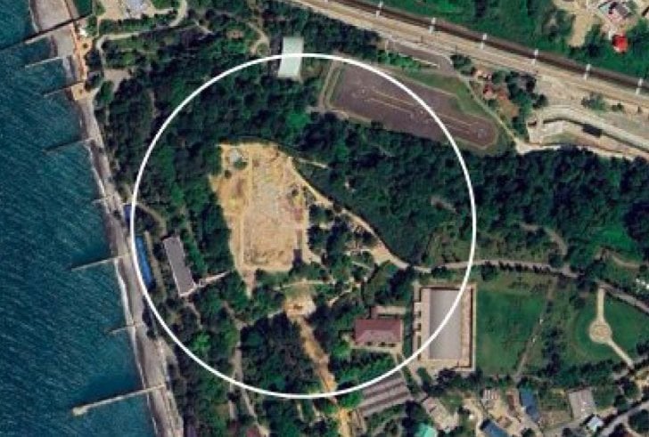 Russian leader demolishes Black Sea retreat amid drone fears