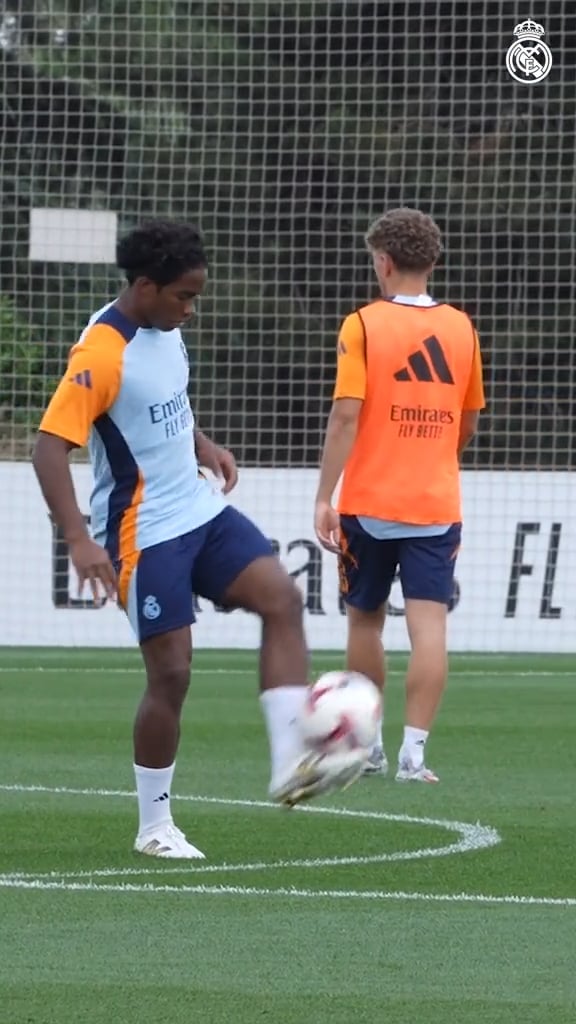 Bellingham and Endrick having fun in training