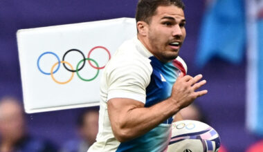Dupont returns to France XV as rape case duo are omitted from autumn Tests squad