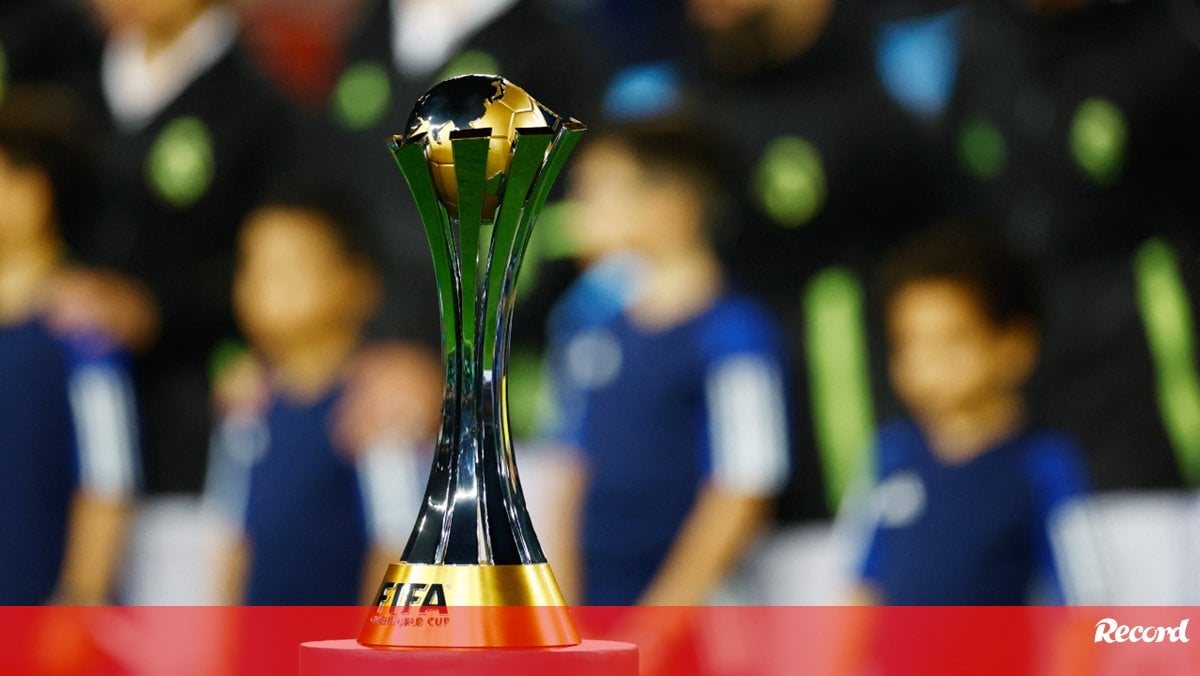 FIFA autoriza nova janela de transferências de 10 dias em junho