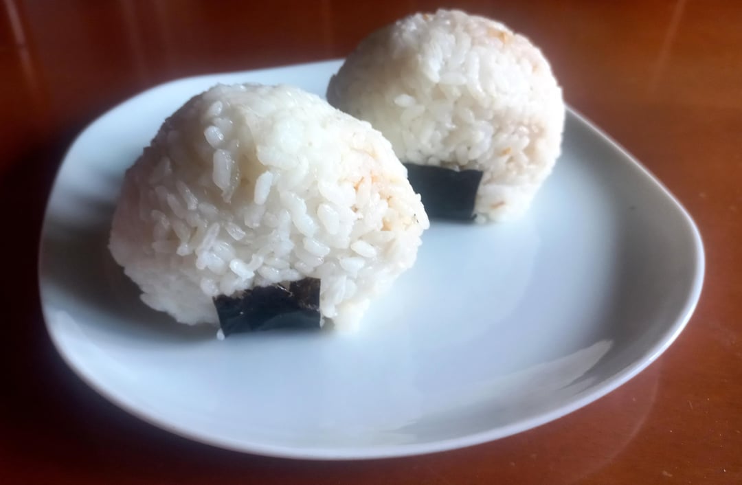 Onigiri (filled with salmon seasoned with soy sauce)