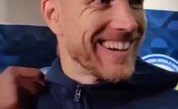 Rudiger crashes Dzeko's post-match interview for a quick word: "Top player."