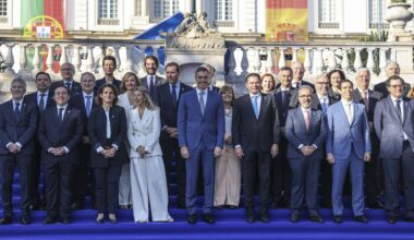 Sánchez y Montenegro difieren en los plazos y en los tramos para la alta velocidad entre España y Portugal - La Voz de Galicia