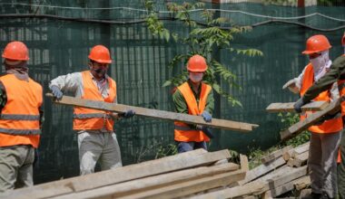 Romania struggles to fill 100,000 quota of foreign workers