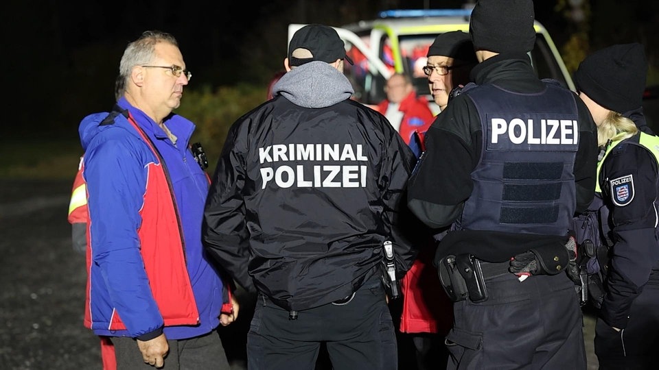 Großangelegte Suche nach vermisster Frau in Thüringen - Baby zurückgelassen