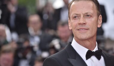 "J'ai eu ta vie" Rocco Siffredi marqué au fer rouge par un coup de fil d'Alain Delon