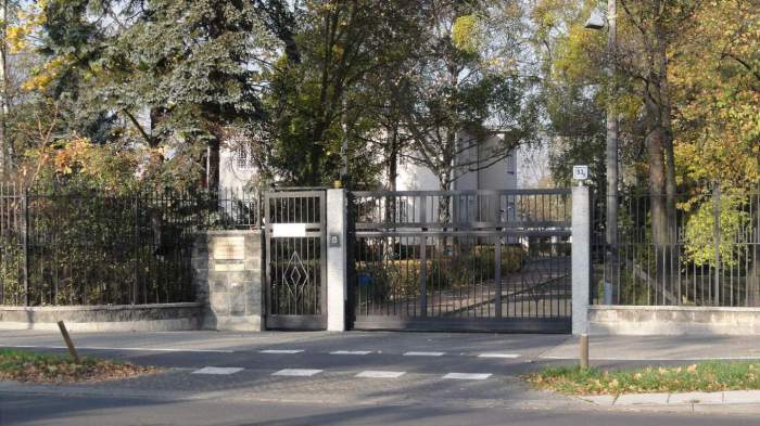 Poland shuts down Russian Consulate due to alleged sabotage attempts