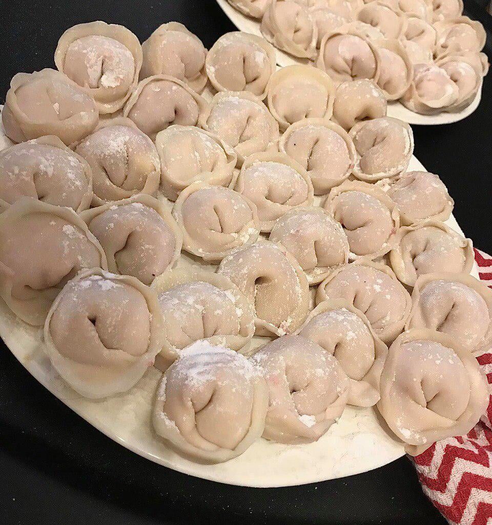Homemade pelmeny (dumplings)
