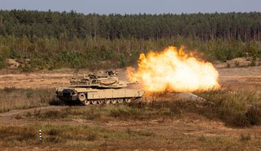 Valstybės gynimo taryba svarstys tankų, vikšrinių kovos mašinų įsigijimą
