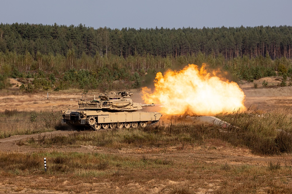Valstybės gynimo taryba svarstys tankų, vikšrinių kovos mašinų įsigijimą