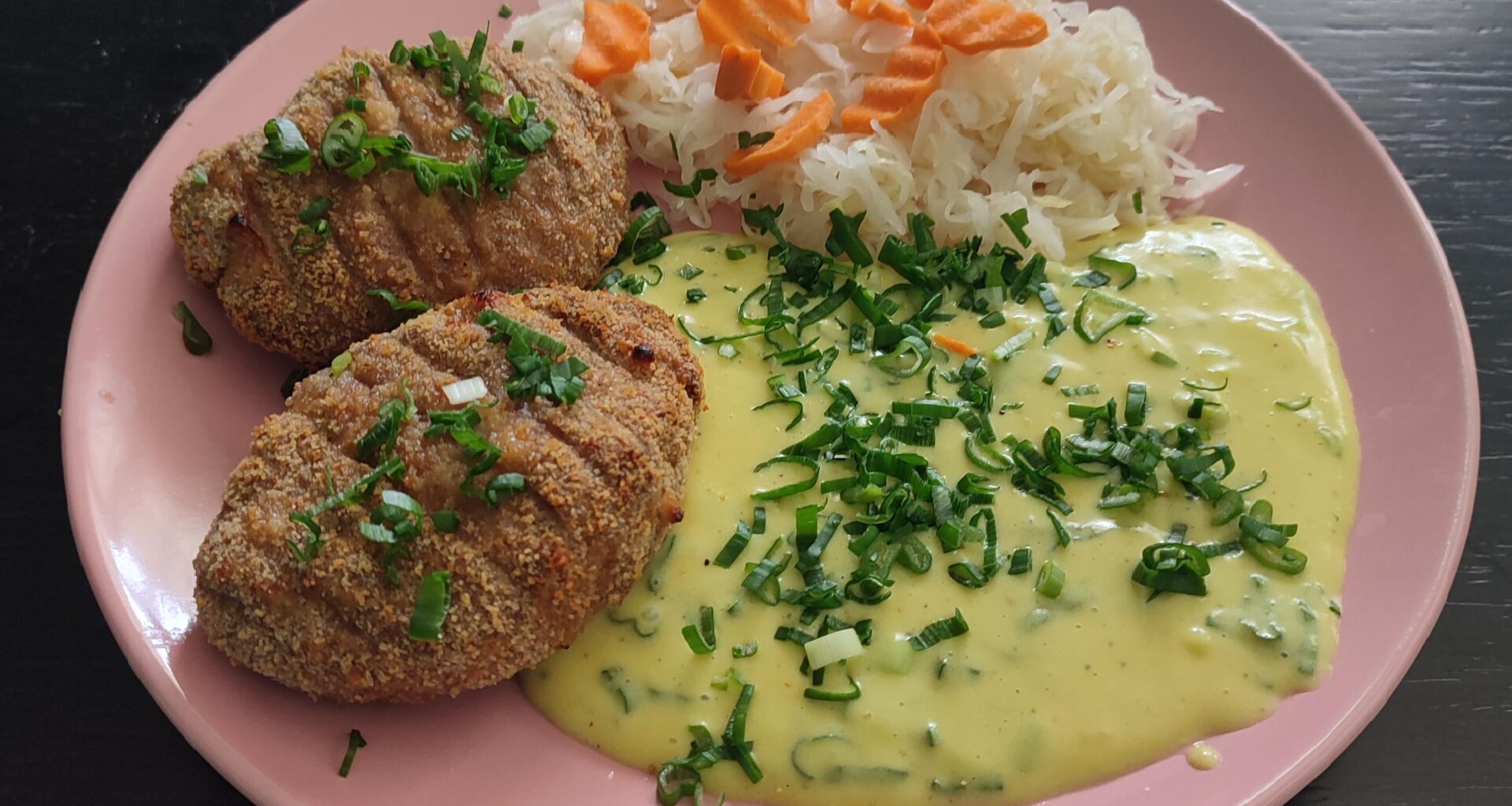 Kotlety mielone (meat cutlets, beef in this case) with mashed potatoes and sour cabbage