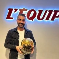[Loïc Tanzi] Rayan Cherki has recently signed with Moussa Sissoko’s agency who represents players like Doué, Kolo Muani, Upamecano, Dembélé or Guirassy