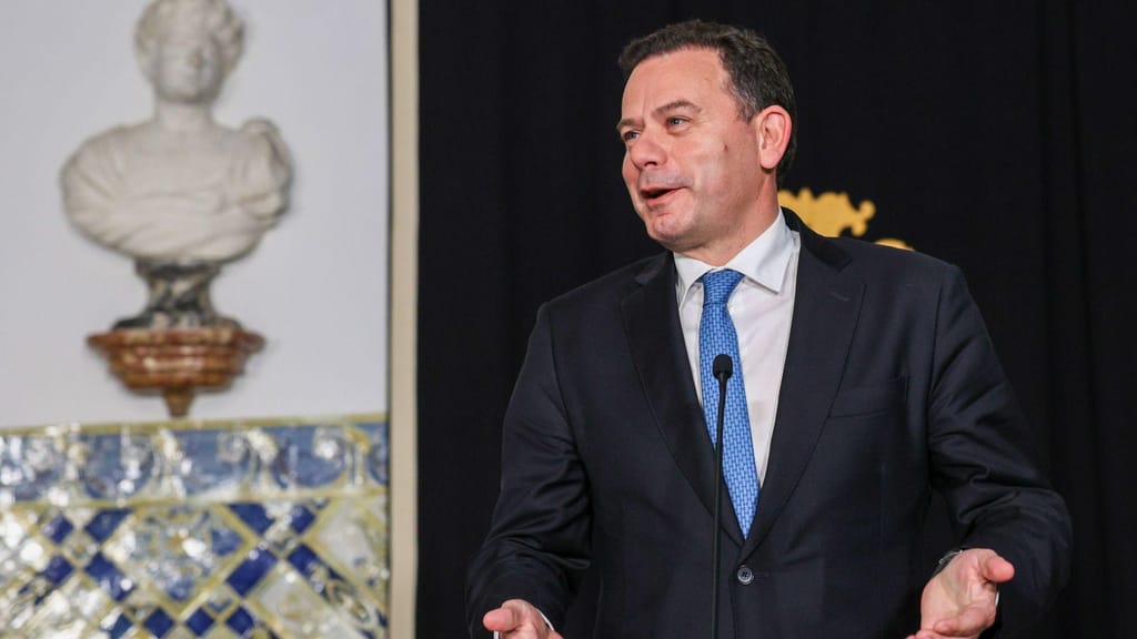 Primeiro Orçamento de Montenegro aprovado, sem surpresas, com abstenção do PS