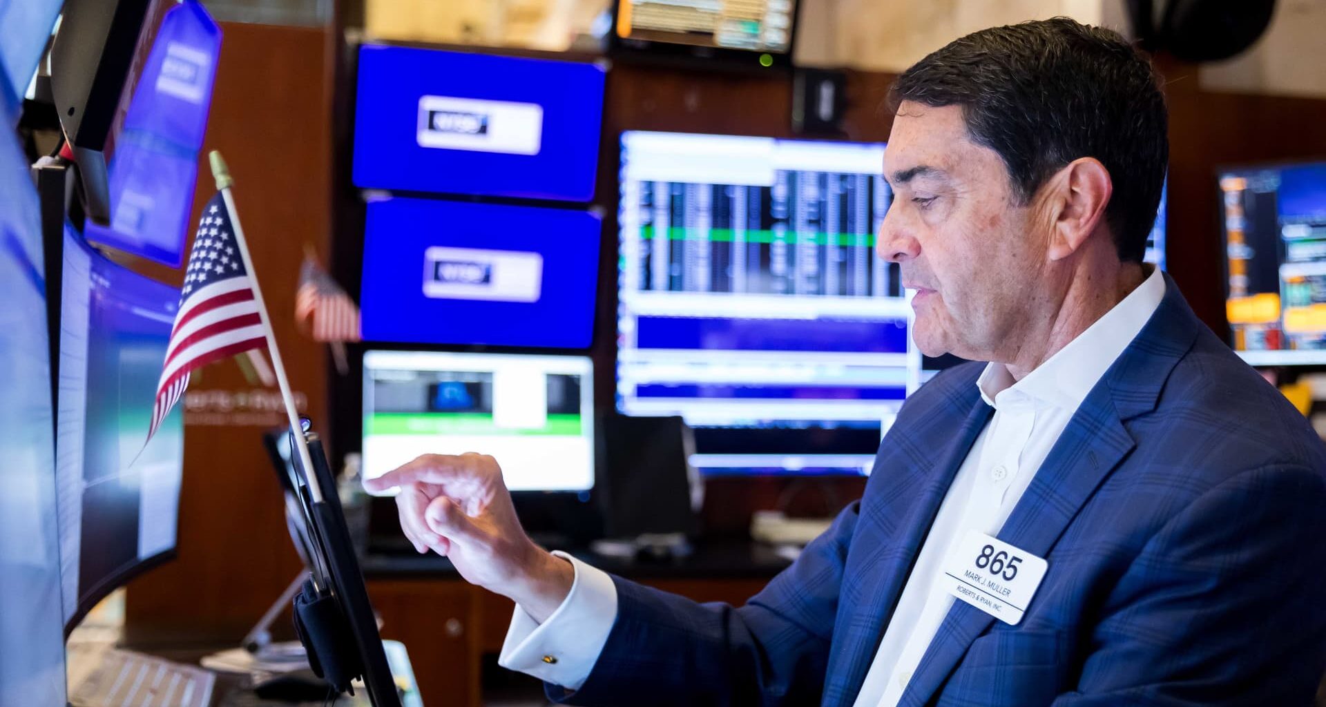 Stock market today: Live updates