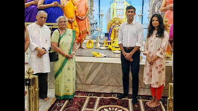 Former UK Prime Minister Rishi Sunak and his wife Akshata Murty, daughter of Infosys co-founder N R Narayana Murthy, visited the Raghavendra Swamy Mutt in Bengaluru. The couple, accompanied by Narayana Murthy and his wife Sudha Murty, a Rajya Sabha member, sought blessings and participated in traditional rituals at the temple on Tuesday. Watch: Former UK PM Rishi Sunak visits Raghavendra Swamy Mutt in Bengaluru with in-laws Narayana Murthy and Sudha Murty