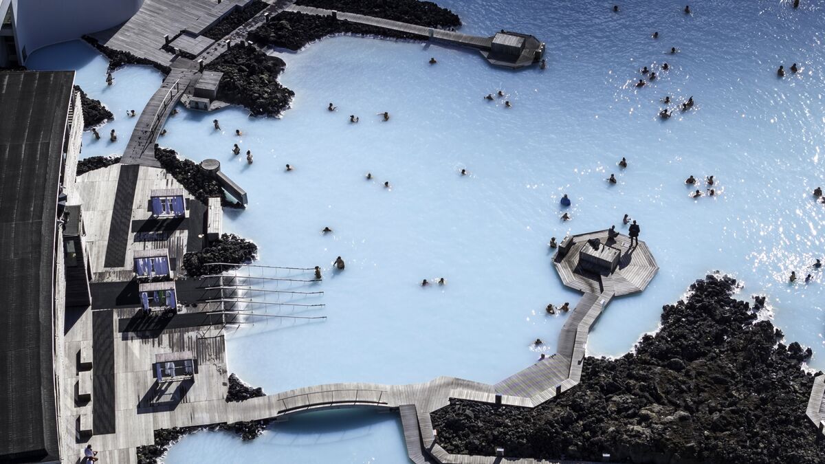 Iceland Statistics Body Sees Economy Grinding to a Halt in 2024