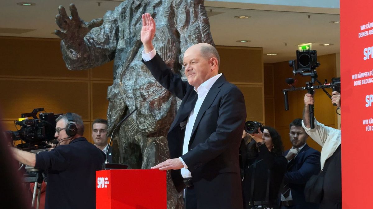 Scholz and SPD kick start election campaign offensive in Germany
