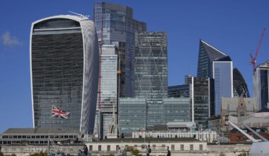 Back to 2008? UK proposes looser rules around banker bonuses