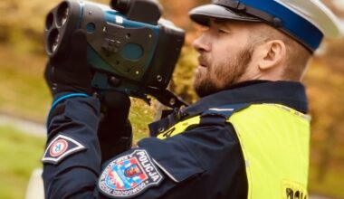 Policjanci apelują : Bezpieczny weekend listopadowy to nasz wspólny cel! - Aktualności