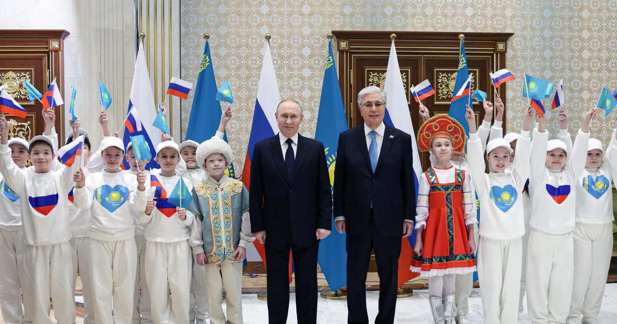 ÜLEVAADE ⟩ Putinile osaks saanud lömitav vastuvõtt Kasahstanis on ohu märk