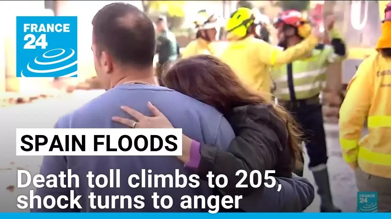 Death toll from Spanish floods climbs to 205 as shock turns to anger and frustration • FRANCE 24