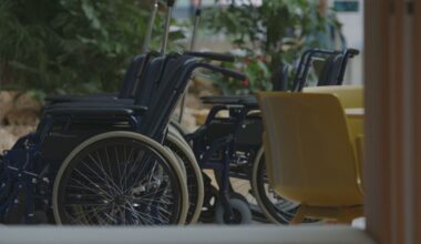 Wegens wangedrag ontslagen zorgmanager blijkt weer aan het werk