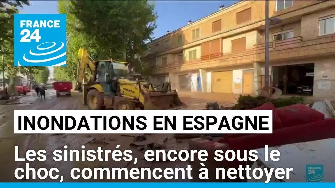 Inondations en Espagne : les sinistrés, encore sous le choc, commencent à nettoyer • FRANCE 24
