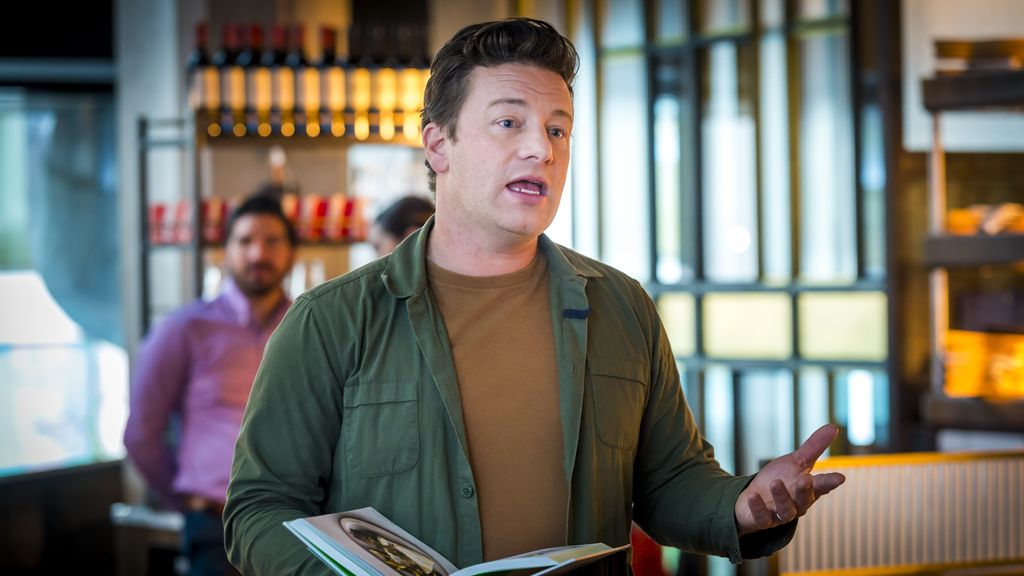 Jamie Oliver trekt kinderboek terug na kritiek Aboriginals