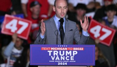 Trump taps Stephen Miller as deputy chief of staff for policy