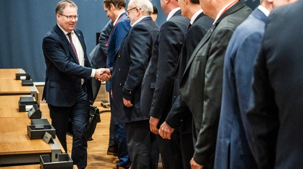 Ukrainas forsvarsminister signerer avtale med Norge fredag