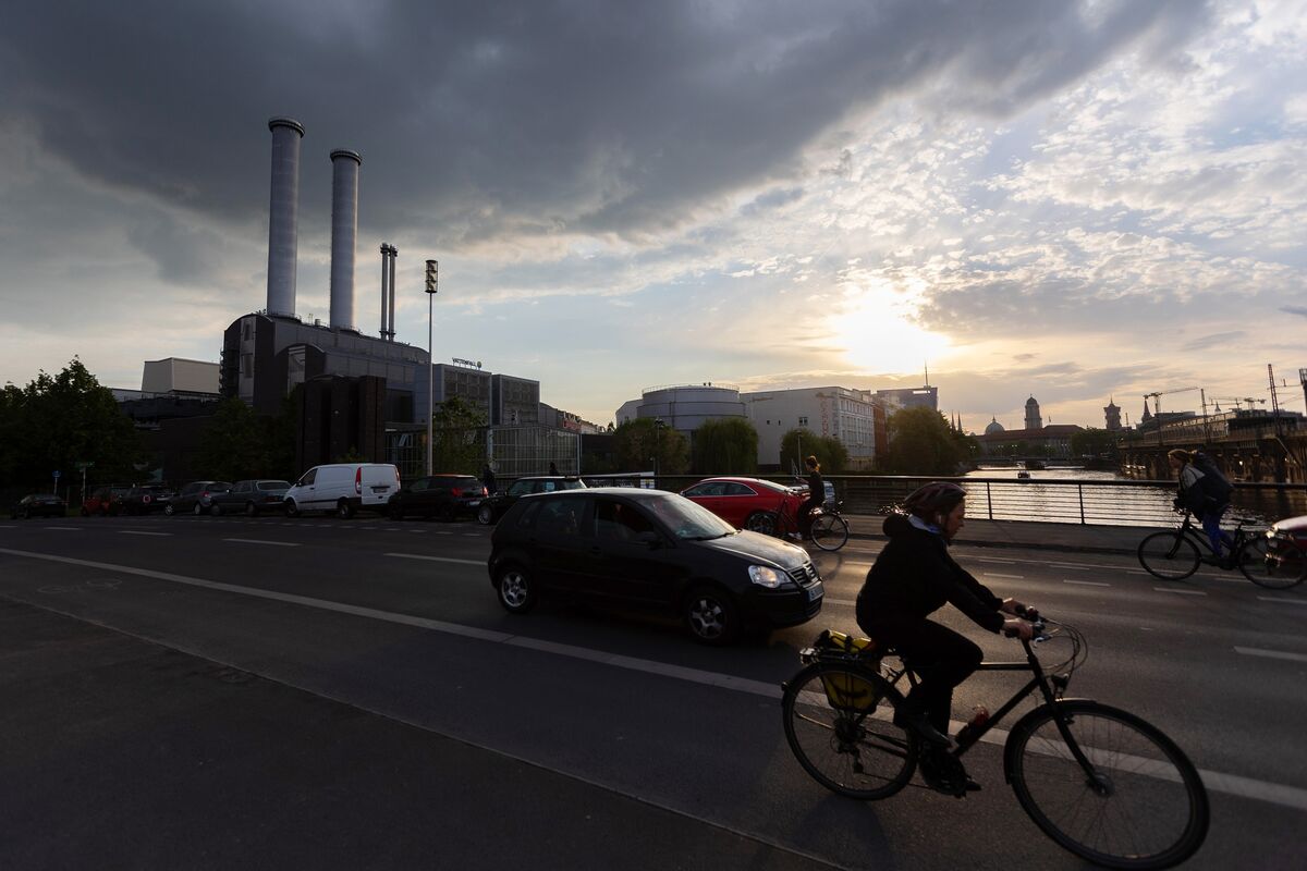 Germany’s Energy Transition Delayed by Scholz’s Snap Election