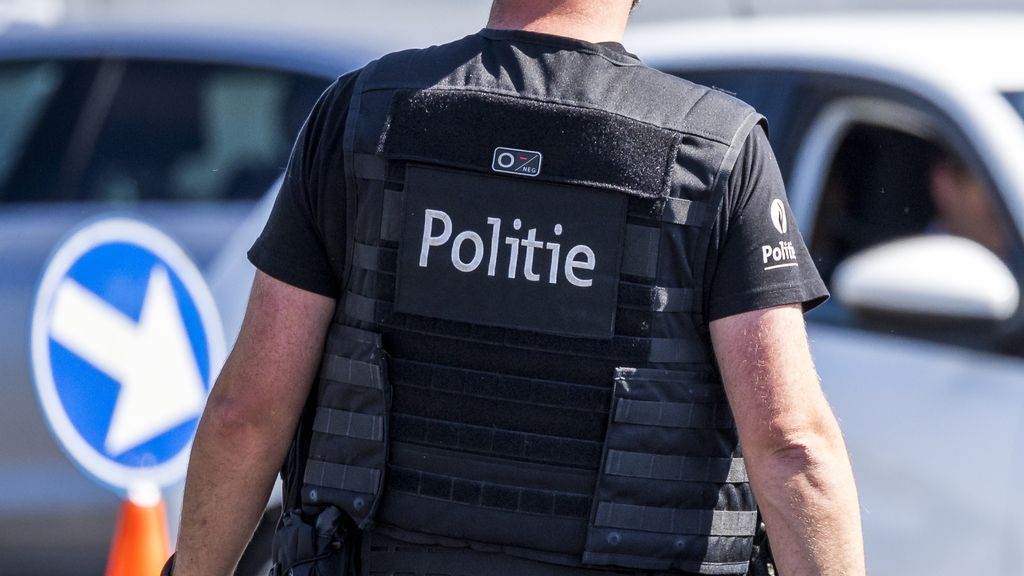 Illegale Belgische rave met veel Nederlandse bezoekers beëindigd