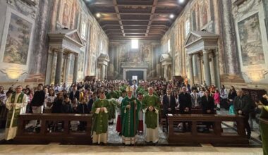 Cardinal Parolin celebrates Mass with Latin-rite Romanian faithful of Rome