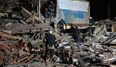 Ukraine War Latest: Allies Lean on Zelenskiy for Way to End the War
