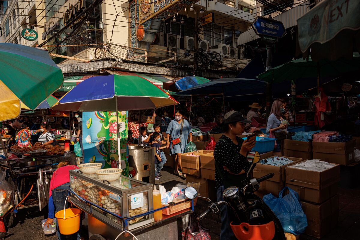 Thai Growth Beats on Exports, But Rate-Cut Pressure Remains