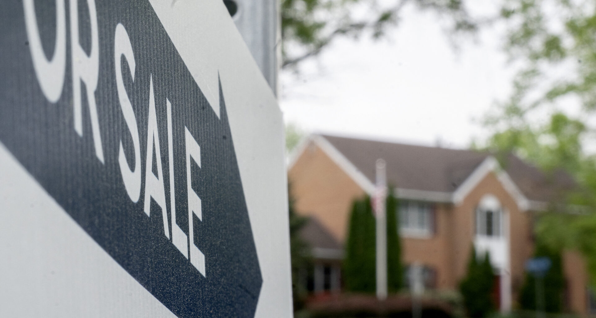 For sale sign house