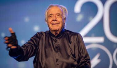 Maestro João Carlos Martins toca na Casa de Portugal - 30/11/2024 - Shows