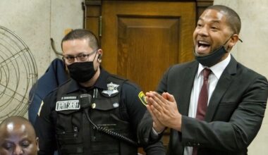 Veroordeling van acteur Smollett, die mishandeling in scène zette, teruggedraaid