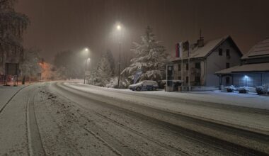 Ponekod po Sloveniji smo se zbudili v zasneženo jutro (FOTO in VIDEO)