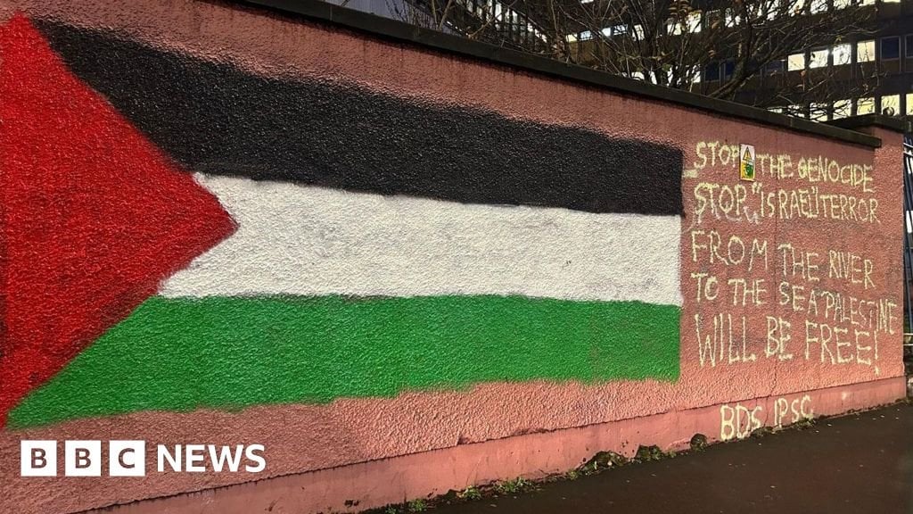 Belfast: Contractors turn down work to remove hospital graffiti