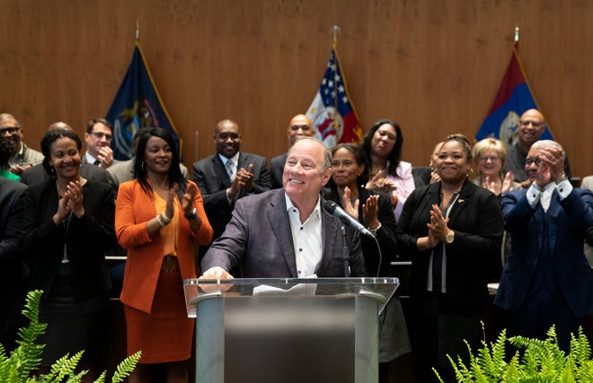 Detroit Mayor Mike Duggan makes an announcement at the Coleman A. Young Municipal Center auditorium on Wednesday, Nov. 13, 2024. Duggan will no longer seek election for Detroit Mayor.