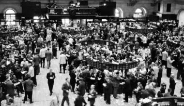 Wall St.